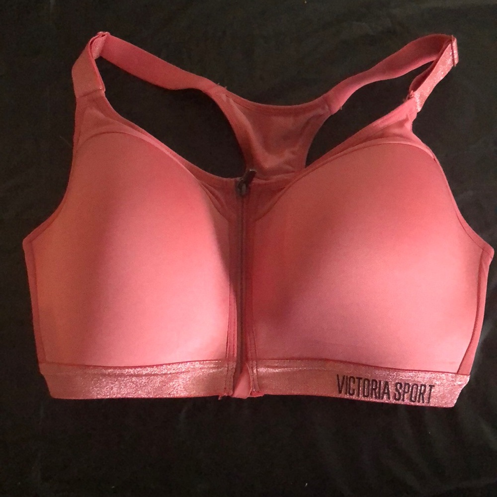 Victoria’s Secret ‘Sport’ High Impact bra-34DD